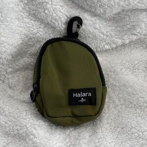 Halara olive green carabiner zip coin purse